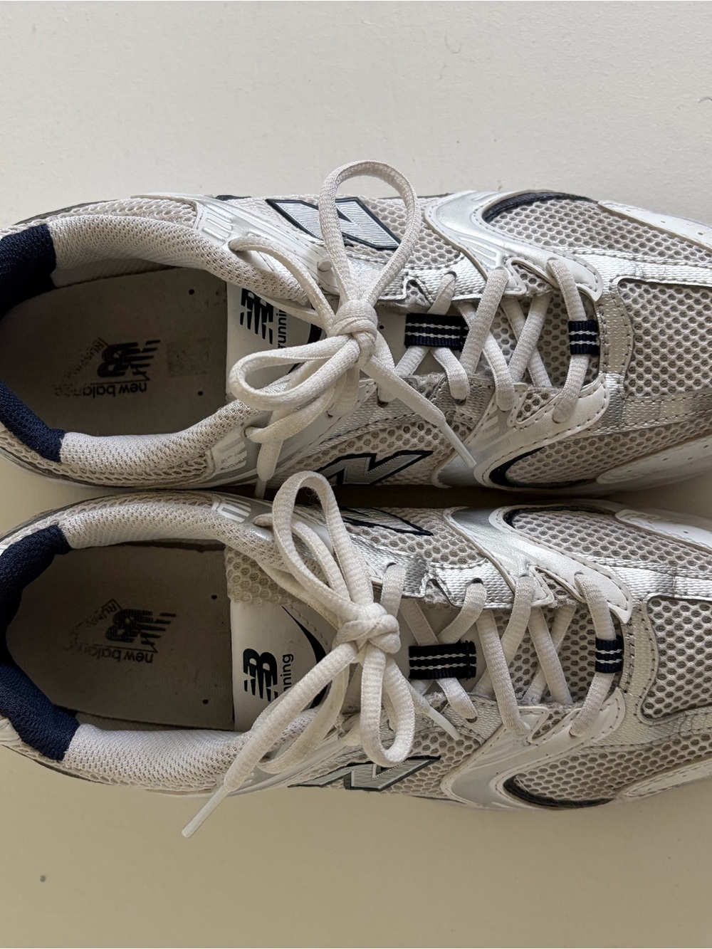 New Balance 530 Men’s White and Navy Mesh Athletic Sneakers Size 9
